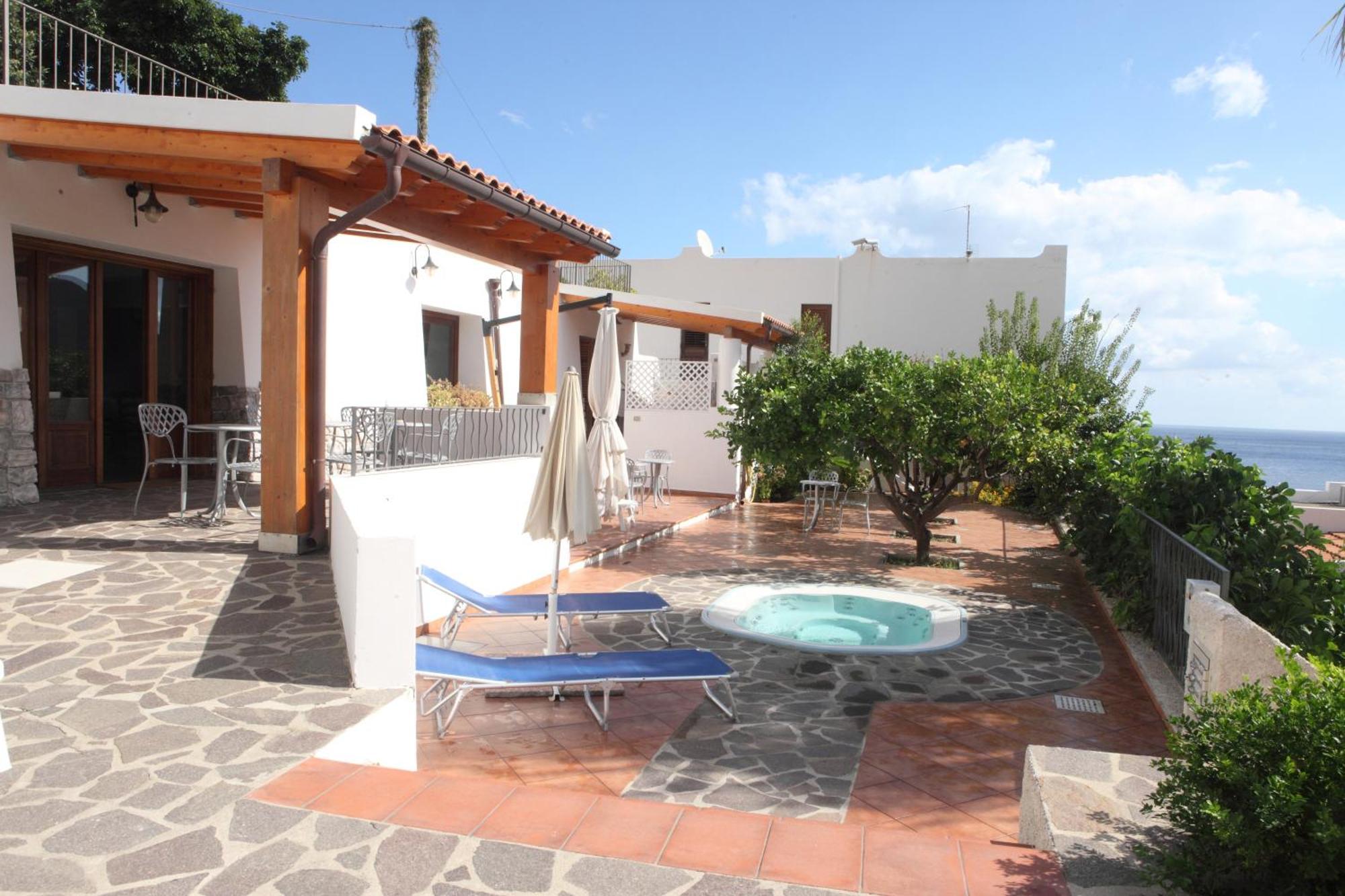 Hotel Residence La Villetta Каннето Экстерьер фото