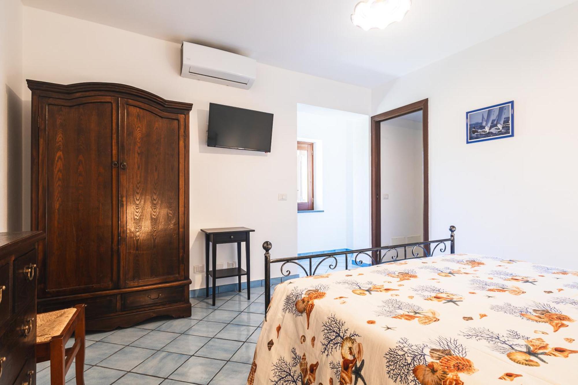 Hotel Residence La Villetta Каннето Экстерьер фото