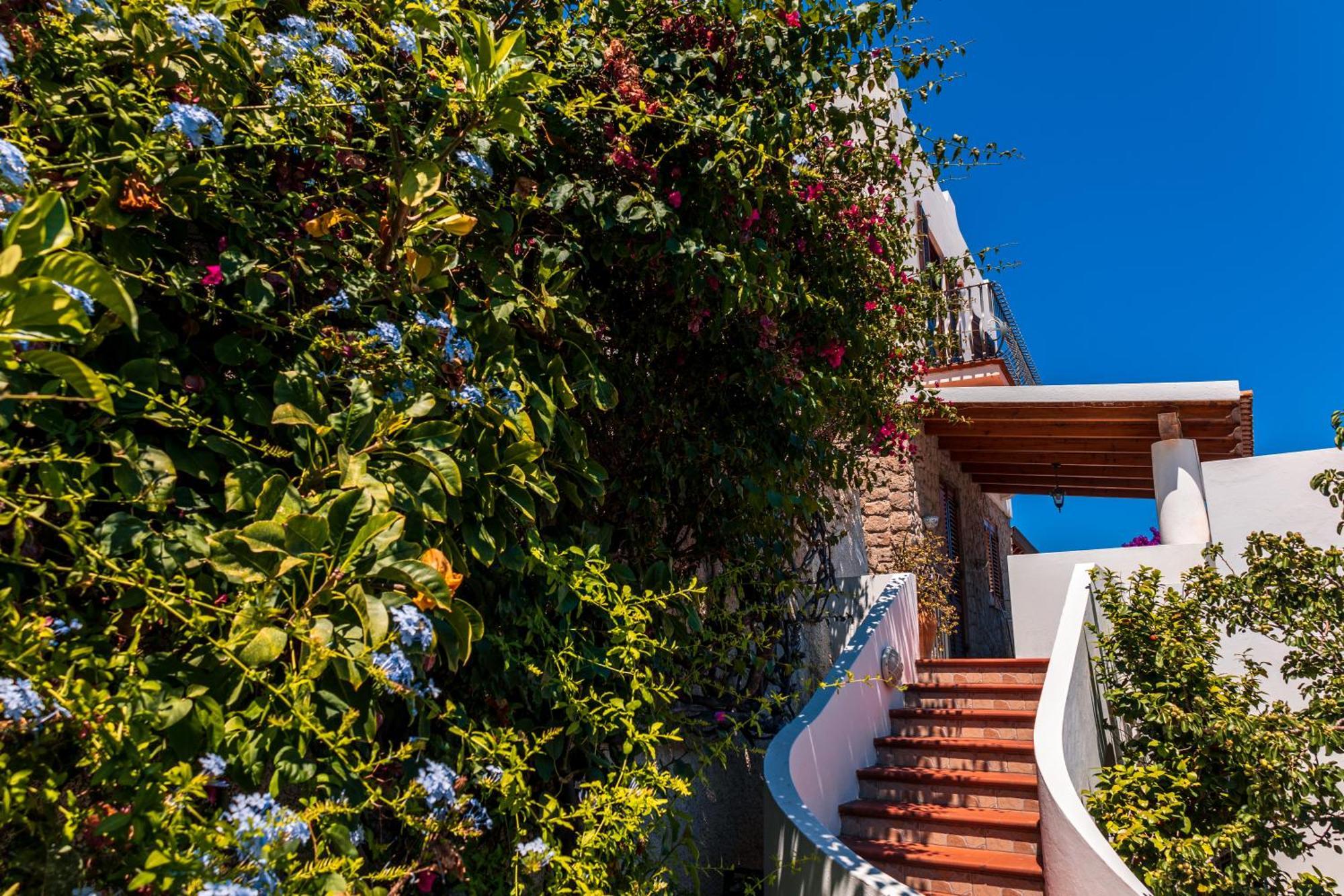 Hotel Residence La Villetta Каннето Экстерьер фото
